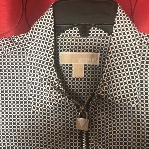 Michael Kors size small zip blouse.   New - Picture 1 of 5